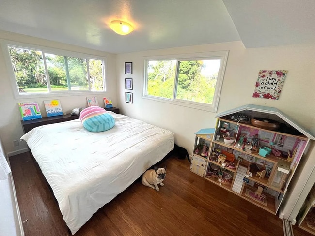 Building Photo - Haiku - on 2 acres upstairs mostly furnish...
