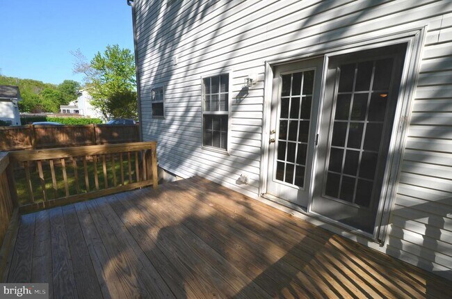 Building Photo - 1161 Gwynne Ave