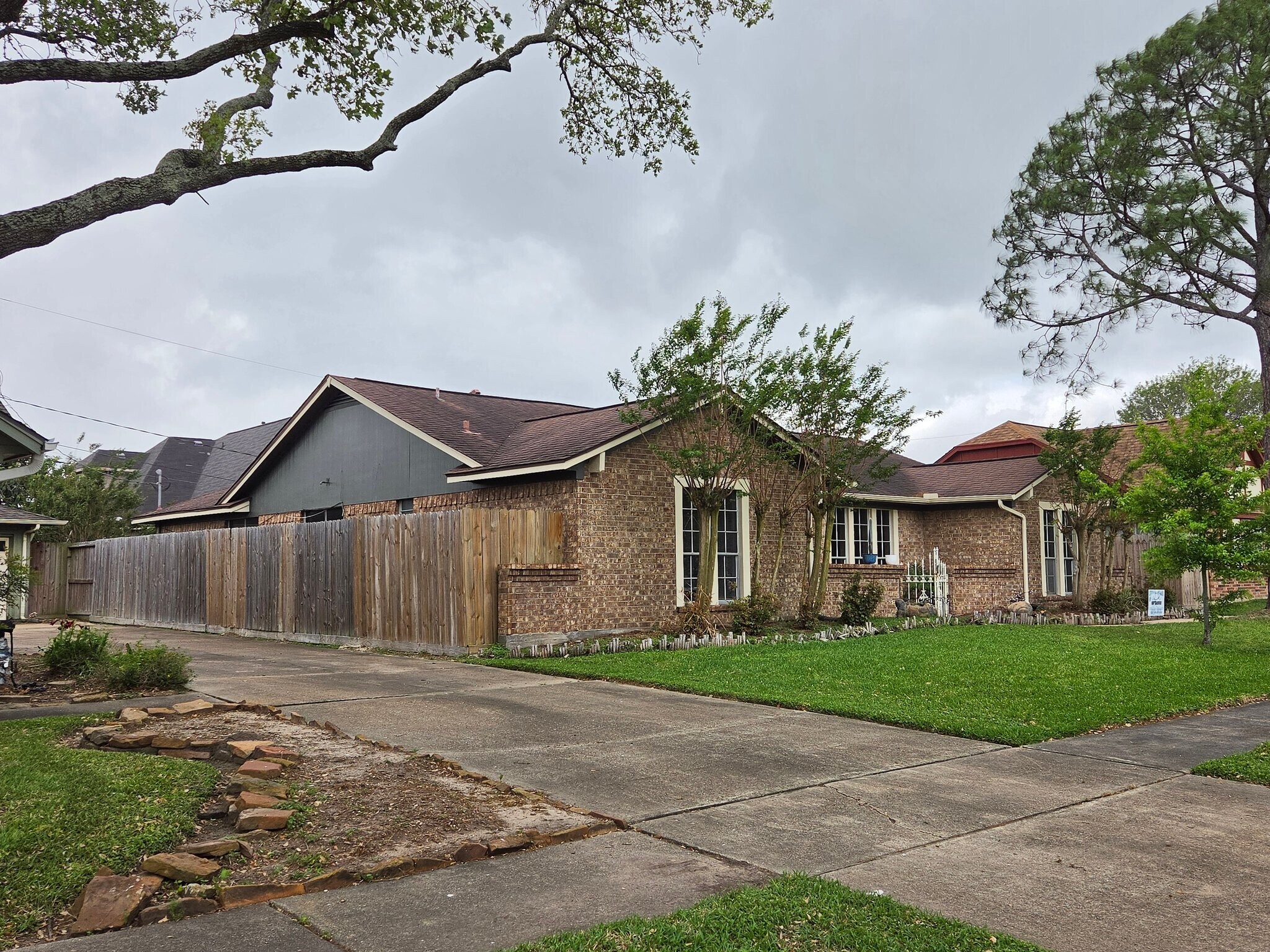 Building Photo - 10336 Rocky Hollow Rd