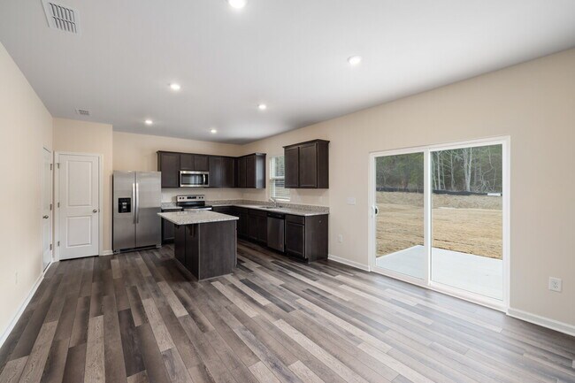 Building Photo - 3 Bedrooms, 2.5 Bathrooms, and 2083 sqft. comfortable and versatile Osprey plan in Raleigh 540 We...