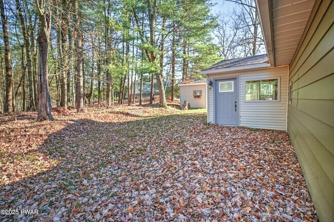 Building Photo - 424 Sunset Forest Dr