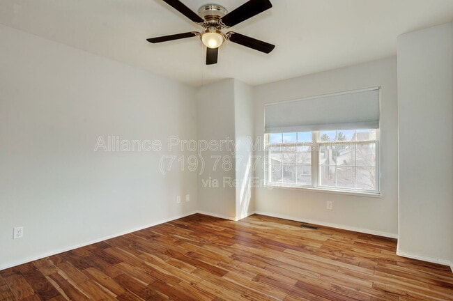 Building Photo - 6160 Bestview Way