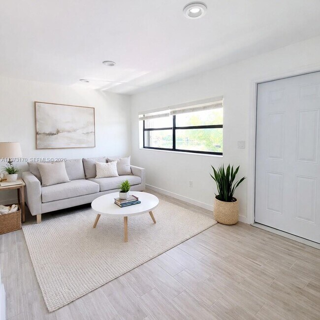 Building Photo - 13271 SW 17th Ln