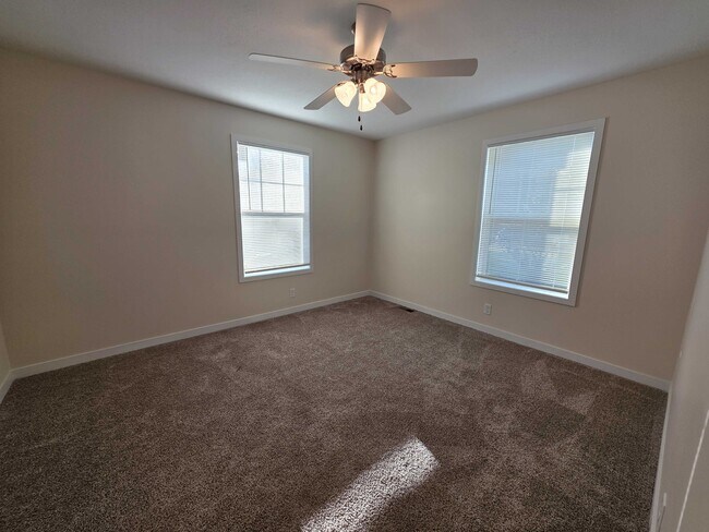 Building Photo - 3678 Hawthorne St