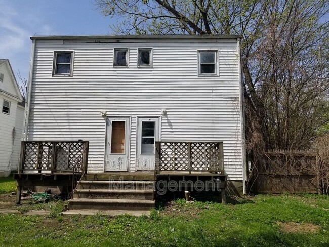 Building Photo - 109 Chestnut St