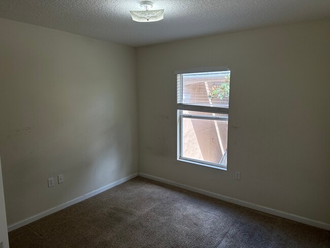 Building Photo - 9595 Amarante Cir