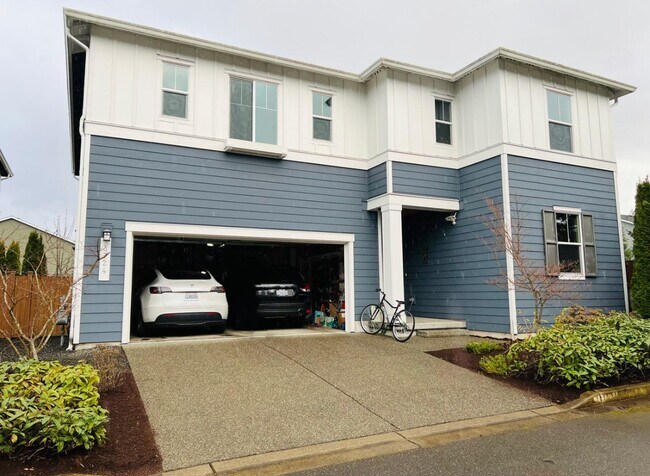 Corner lot with Privacy - 3724 196th Pl SE