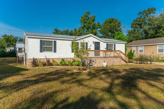 Building Photo - 264 Pinelog St