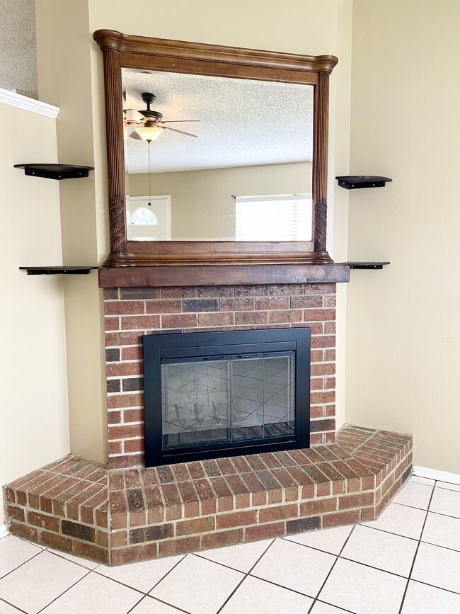 Building Photo - 105 Calypso Ln