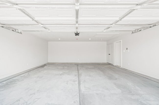 Building Photo - 10613 East C R 7400