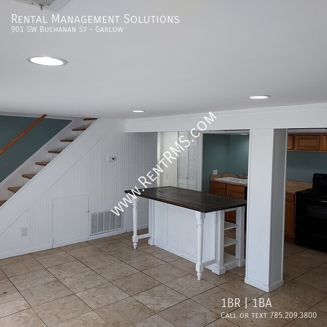 Building Photo - 901 SW Buchanan St