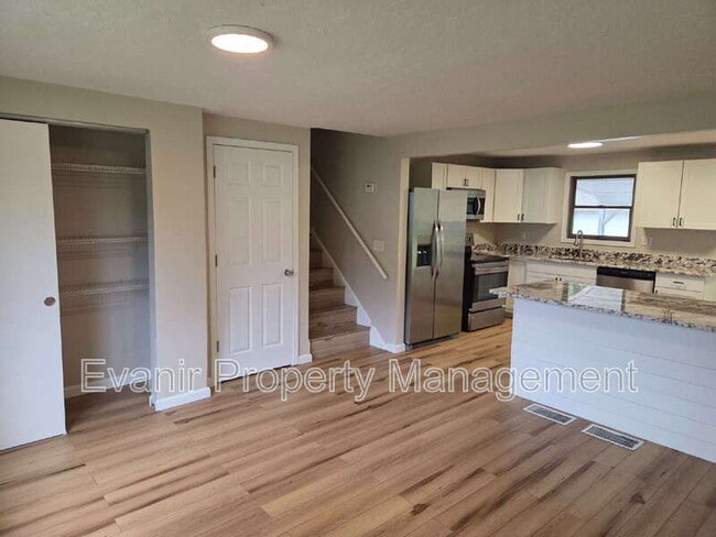 Building Photo - 3623 Bolamo Dr