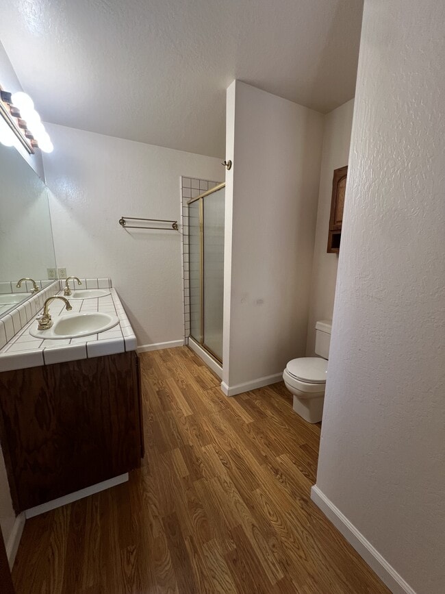 Building Photo - 17909 Huckleberry Dr