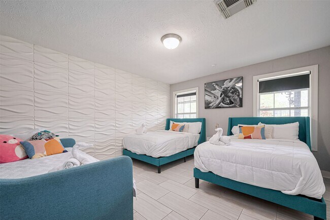 Building Photo - 5114 Grantwood St