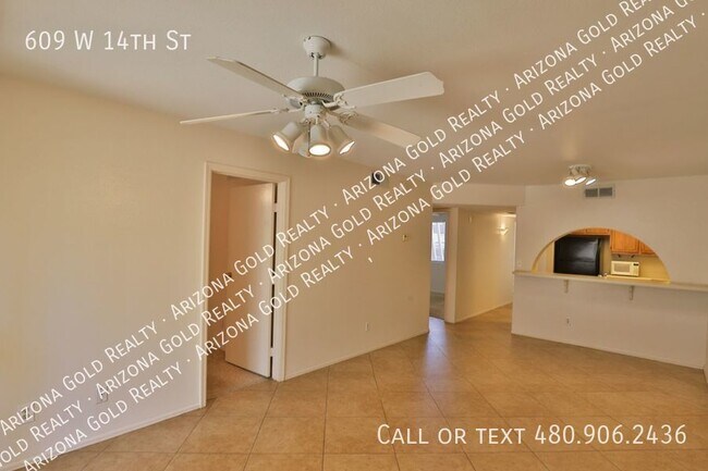 Building Photo - Tempe Los Prados