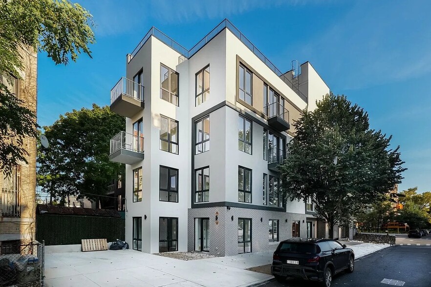 Building Photo - 271 E 28th St