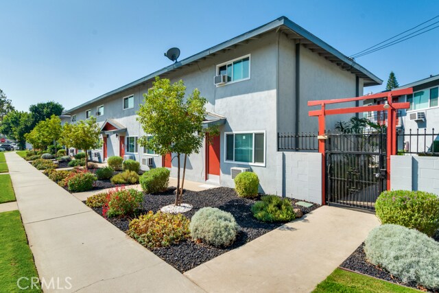 Building Photo - 245 S Pima Ave