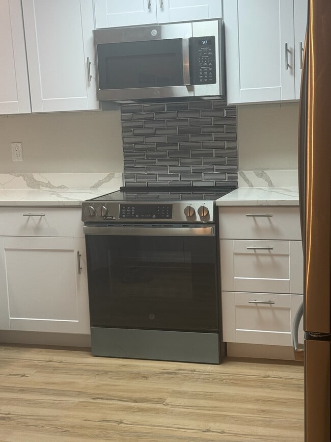 Building Photo - 21214 SW 93rd Ave