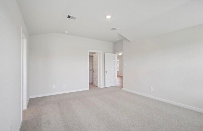 Building Photo - 3300 Memorial Way