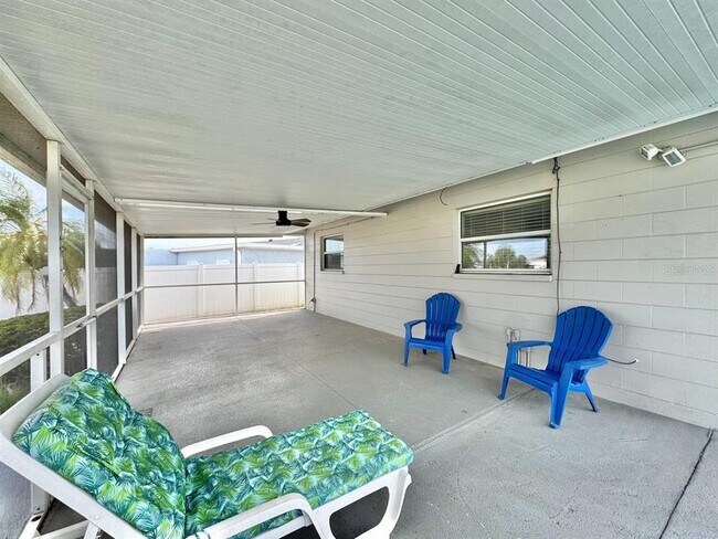 Building Photo - 6316 Lake Sunrise Dr