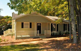 Building Photo - 7601 Longstreet Dr