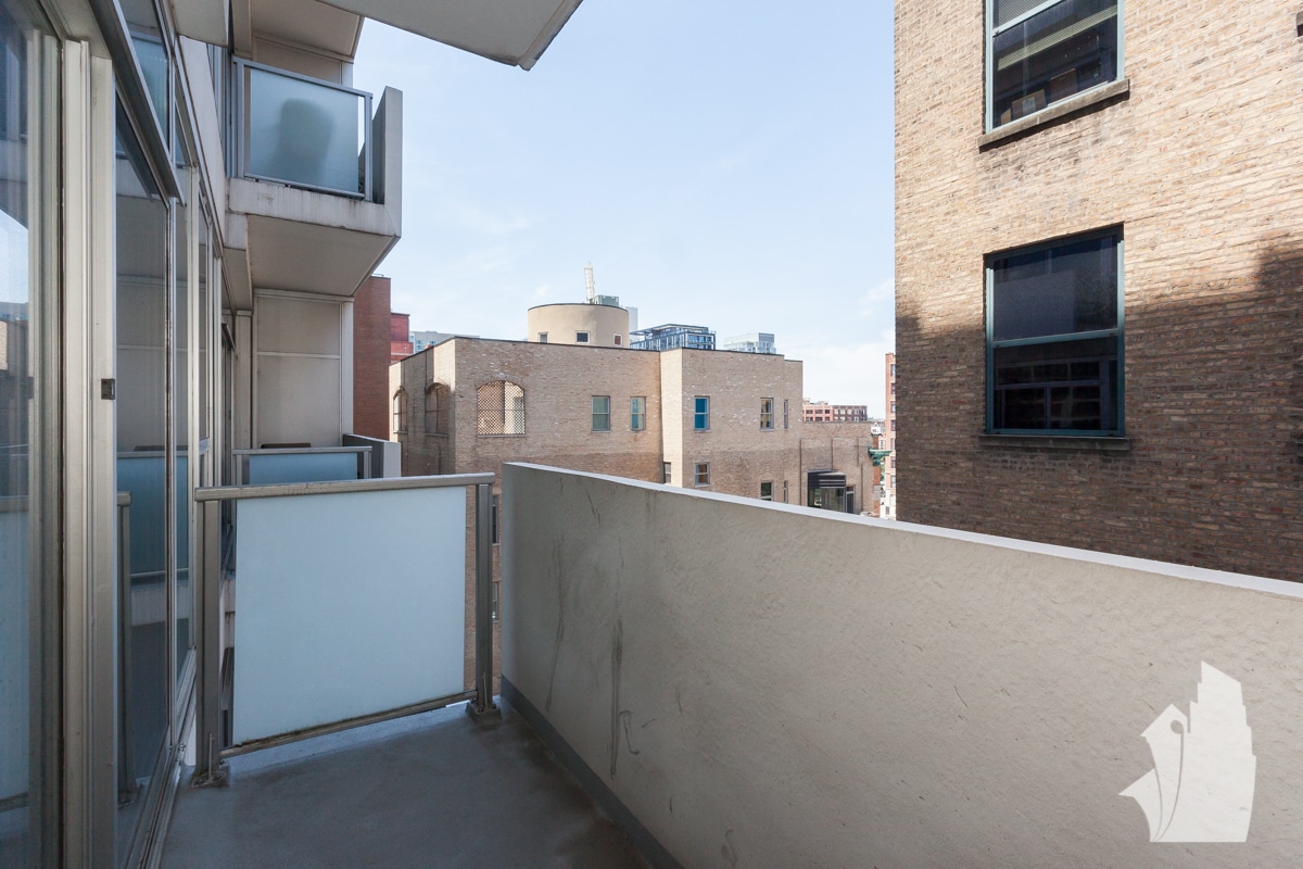 Building Photo - 630 N Franklin St