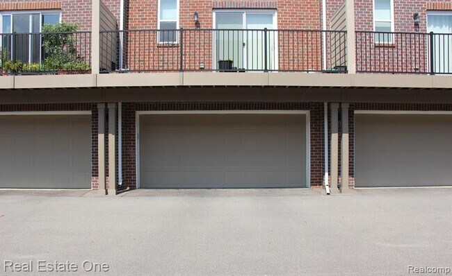 Building Photo - 47757 Alden Terrace N