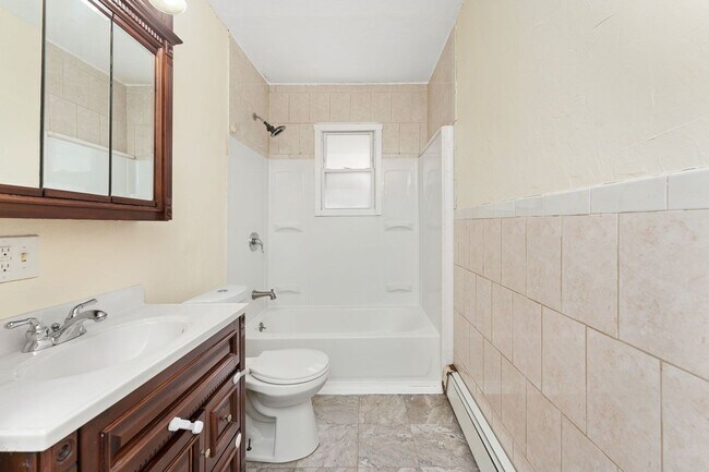 Building Photo - 122-124 West Avenue