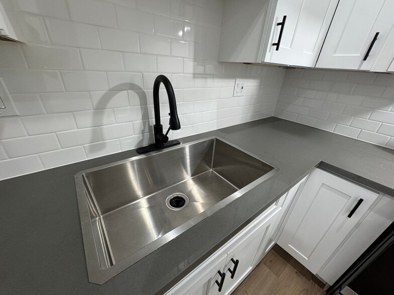Building Photo - 10404 Fortrose Ct