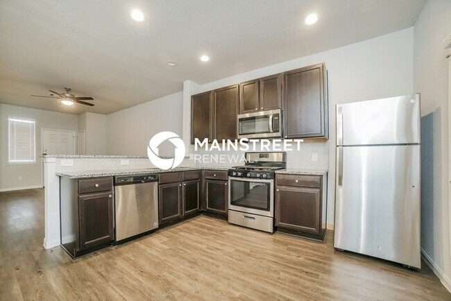 Building Photo - 4 Bedroom Pet-Friendly Home in HUMBLE, TX with Main Street Renewal
