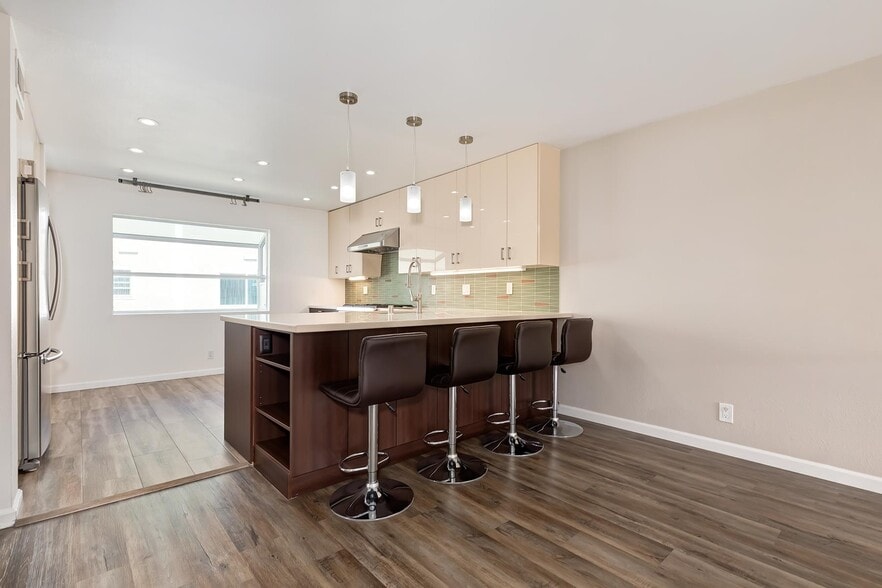 Building Photo - 13011 Mindanao Way