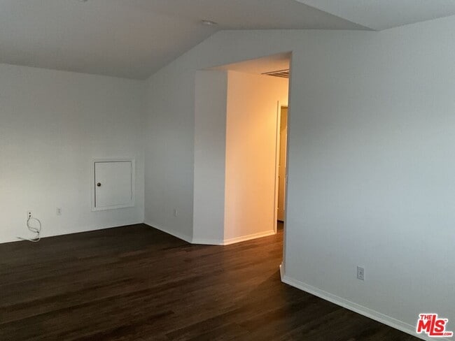 Building Photo - 15488 Ramona Ave