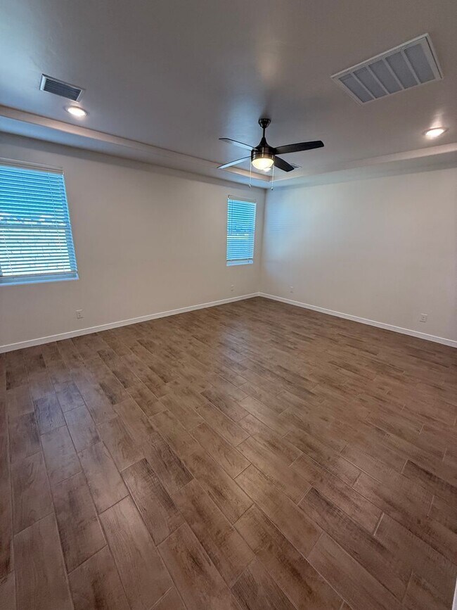 Building Photo - 5008 Sand Strm Rd