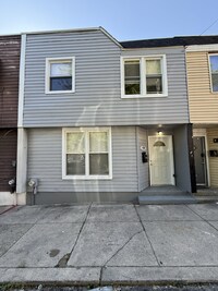 Building Photo - 430 Mechanic St