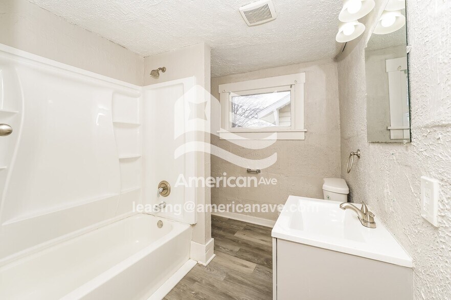 Building Photo - 3125 11th St SW