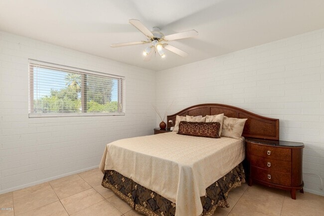 Building Photo - 6825 E Virginia Ave