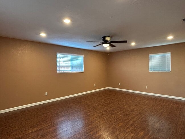 Building Photo - 1972 Fogg Ave