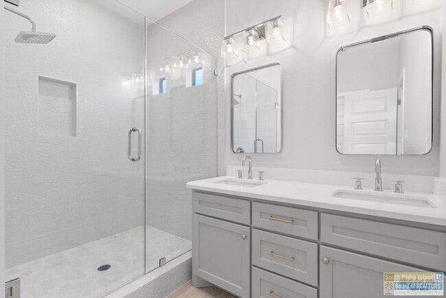 Building Photo - 2170 Portofino Blvd