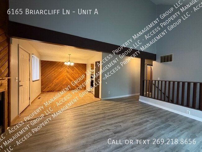 Primary Photo - 6165 Briarcliff Ln