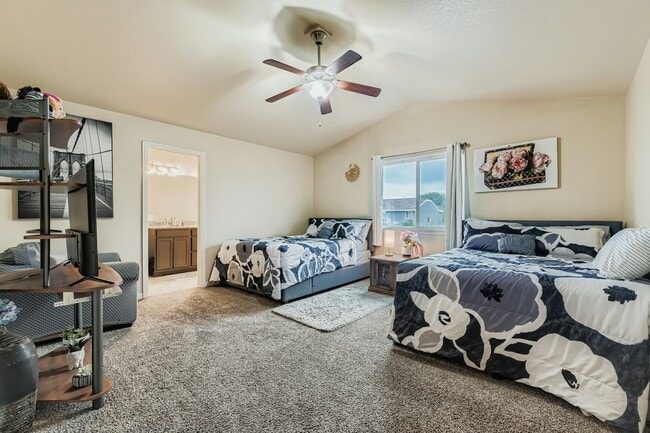 Building Photo - 9779 Lima Cir