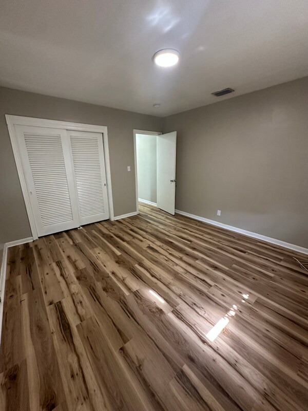 Building Photo - 160 E 27th St