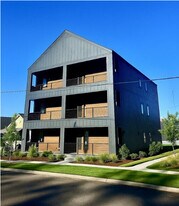 Building Photo - 131 W Anderson Ave