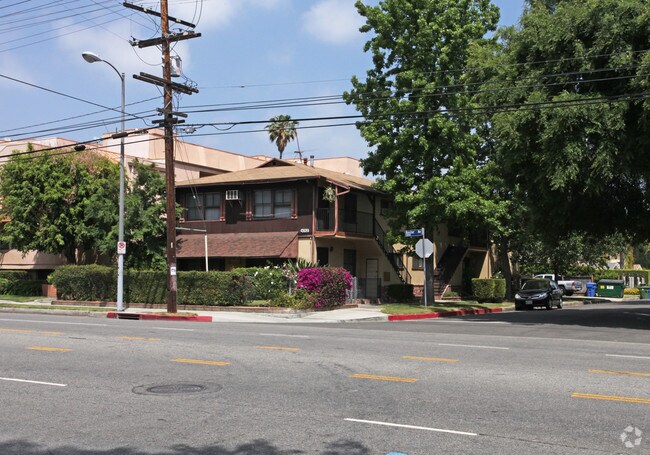 Primary Photo - 5052 Kester Ave