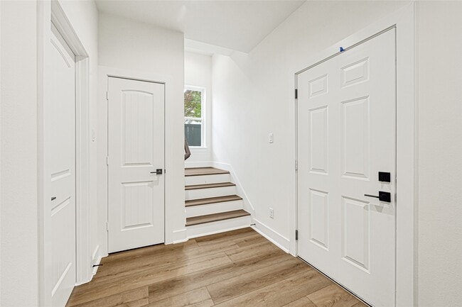 Building Photo - 3108 Arlington St