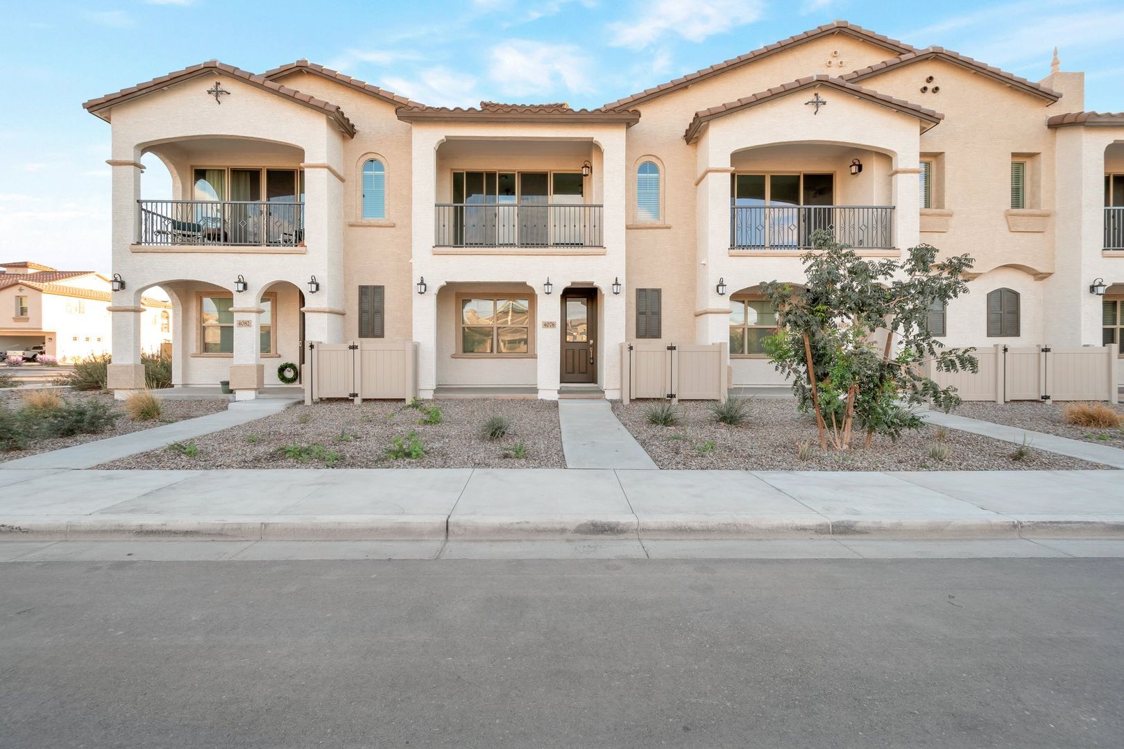 Building Photo - 4078 E Pinto Dr