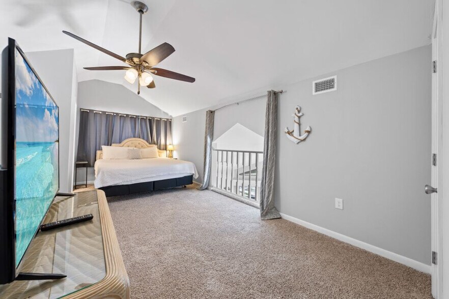 Building Photo - 3806 Spinnaker Dr
