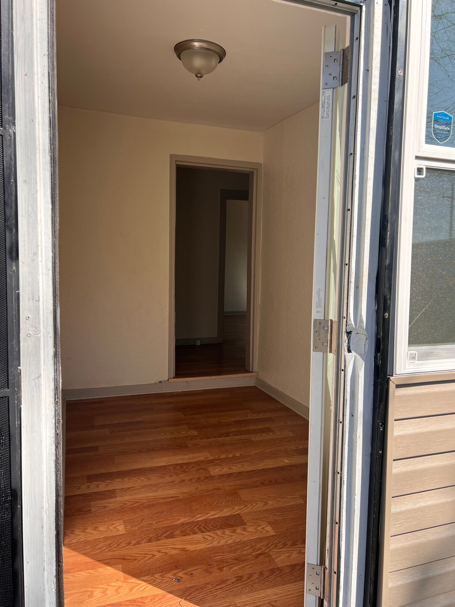 Front door entry into foyer - 2821 W 11th St