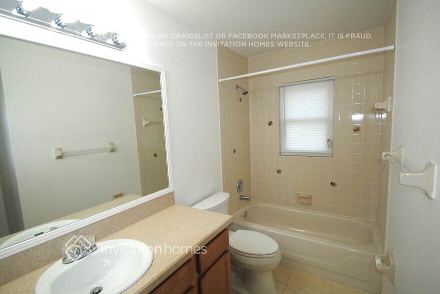 Building Photo - 1228 Amador Ave NW