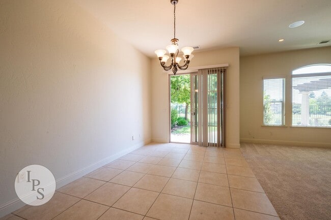 Building Photo - Move in by September 1st and get the rest of August FREE! Tuscan Bluffs at Copper River - Granvil...