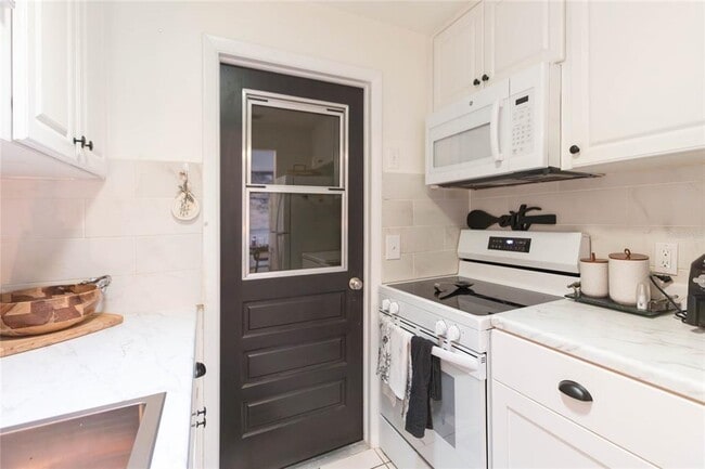 Building Photo - 4914 Hazner St